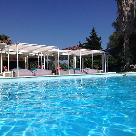 Athina Aparthotel Kávos Exteriör bild
