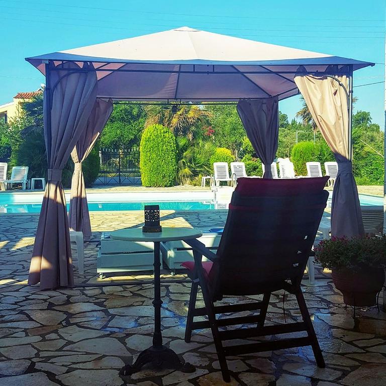 Athina Aparthotel Kávos Exteriör bild
