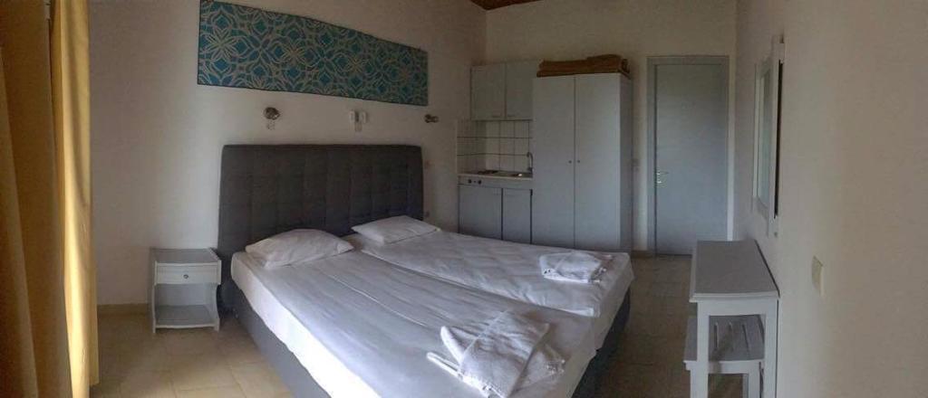 Athina Aparthotel Kávos Exteriör bild