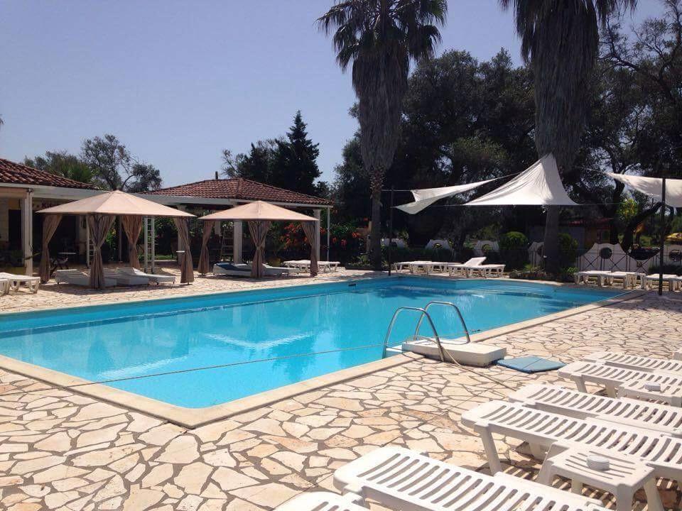 Athina Aparthotel Kávos Exteriör bild